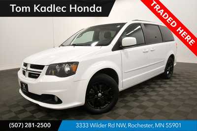 2017 Dodge Caravan, Grand, $9999. Photo 1