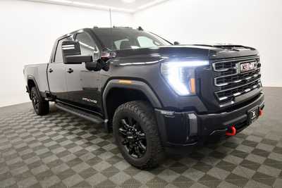 2024 GMC 2500 Crew Cab, $69999. Photo 10