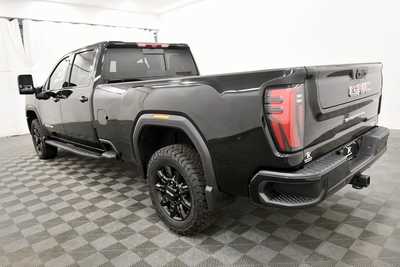 2024 GMC 2500 Crew Cab, $69999. Photo 5