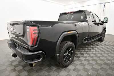 2024 GMC 2500 Crew Cab, $69999. Photo 8