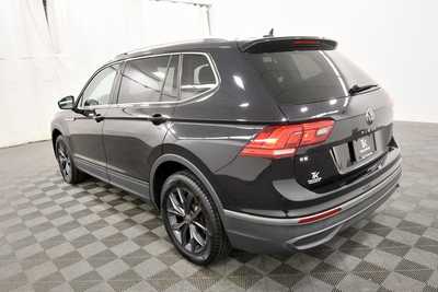 2022 Volkswagen Tiguan, $21999. Photo 5