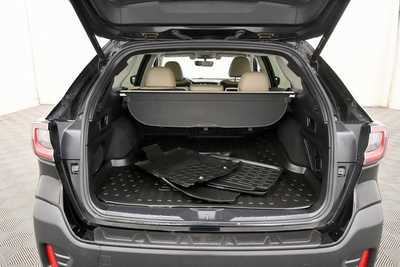 2022 Subaru Outback, $25999. Photo 7