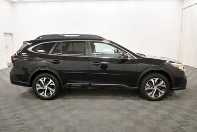 2022 Subaru Outback, $25999. Photo 9