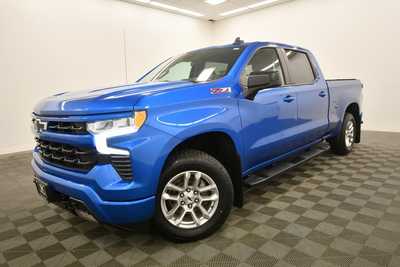 2022 Chevrolet 1500 Crew Cab, $40999. Photo 2
