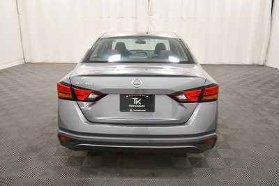 2021 Nissan Altima, $17999. Photo 6