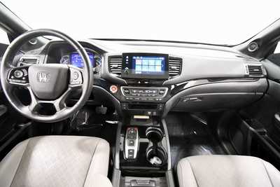 2021 Honda Passport, $27999. Photo 3