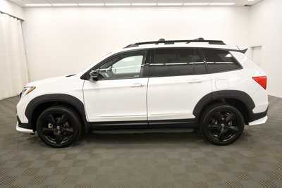 2021 Honda Passport, $27999. Photo 4