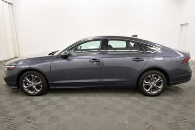 2023 Honda Accord, $26999. Photo 4