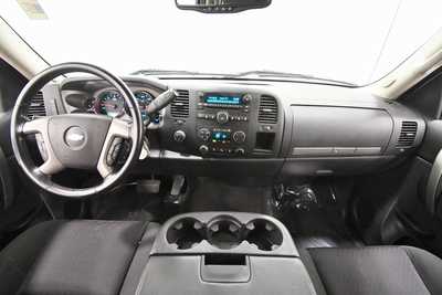 2012 Chevrolet 1500 Crew Cab, $13999. Photo 3