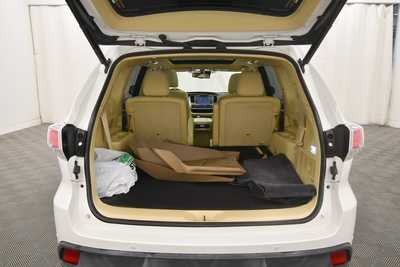 2015 Toyota Highlander, $17999. Photo 7