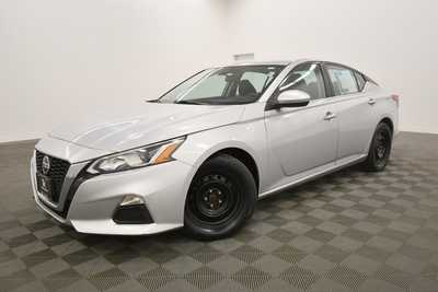 2021 Nissan Altima, $16999. Photo 2