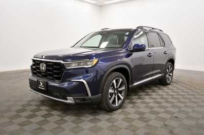 2025 Honda Pilot, $51825. Photo 2