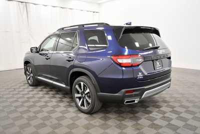 2025 Honda Pilot, $51825. Photo 5