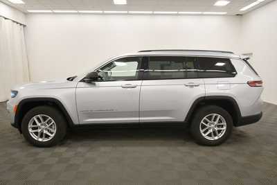 2023 Jeep Grand Cherokee L, $28499. Photo 4