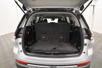 2023 Jeep Grand Cherokee L, $28499. Photo 7