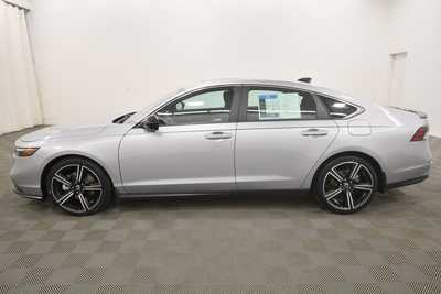2023 Honda Accord, $27999. Photo 4