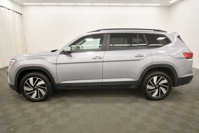 2024 Volkswagen Atlas, $31999. Photo 4