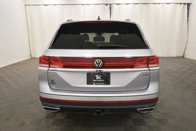 2024 Volkswagen Atlas, $31999. Photo 6