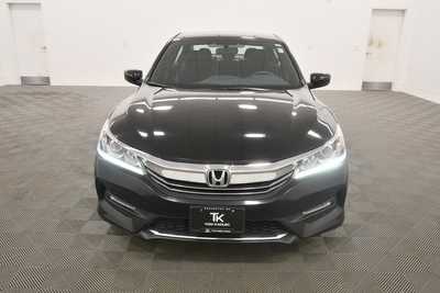 2017 Honda Accord, $13499. Photo 10
