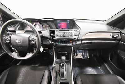 2017 Honda Accord, $13499. Photo 3