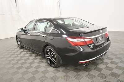 2017 Honda Accord, $13499. Photo 5
