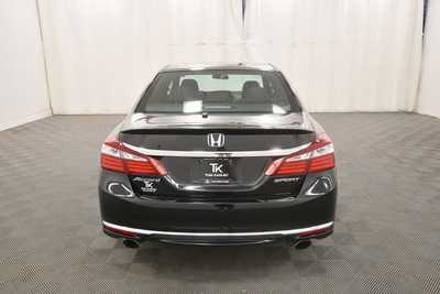 2017 Honda Accord, $13499. Photo 6