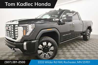 2024 GMC 2500 Crew Cab, $74999. Photo 1
