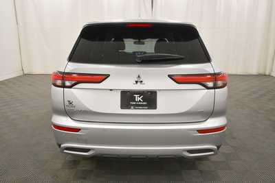 2024 Mitsubishi Outlander, $24999. Photo 6