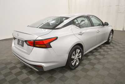 2021 Nissan Altima, $16999. Photo 7