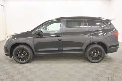 2022 Honda Pilot, $37999. Photo 4