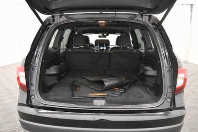 2022 Honda Pilot, $37999. Photo 7