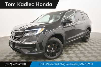 2022 Honda Pilot, $37999. Photo 1