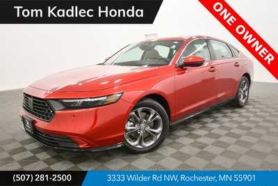 2023 Honda Accord, $29999. Photo 1