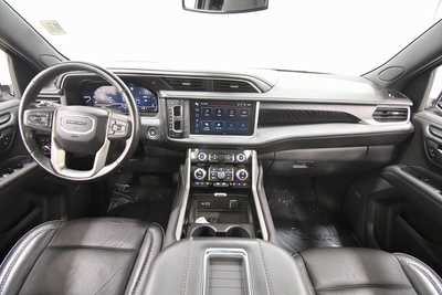 2022 GMC Yukon, $55999. Photo 3