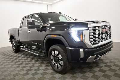 2024 GMC 2500 Crew Cab, $71999. Photo 10