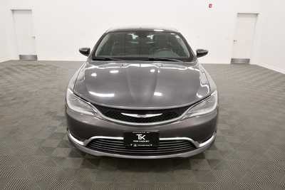 2017 Chrysler 200, $8999. Photo 11