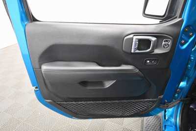 2020 Jeep Wrangler Unlimited, $22999. Photo 11