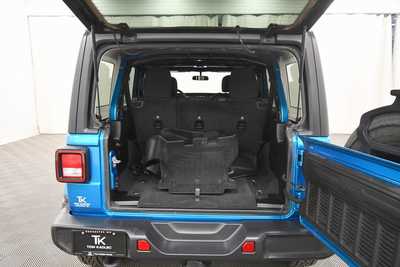 2020 Jeep Wrangler Unlimited, $22999. Photo 6