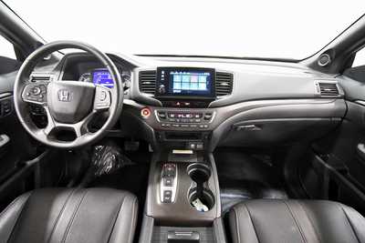 2022 Honda Pilot, $36999. Photo 3