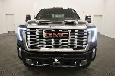 2024 GMC 2500 Crew Cab, $73999. Photo 10