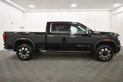 2024 GMC 2500 Crew Cab, $73999. Photo 8