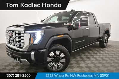 2024 GMC 2500 Crew Cab, $73999. Photo 1