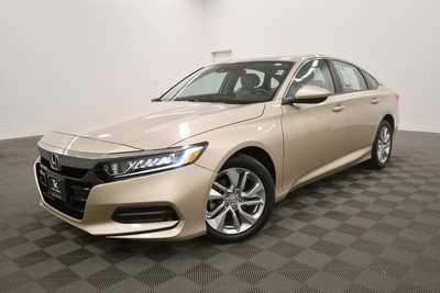 2018 Honda Accord, $21999. Photo 2
