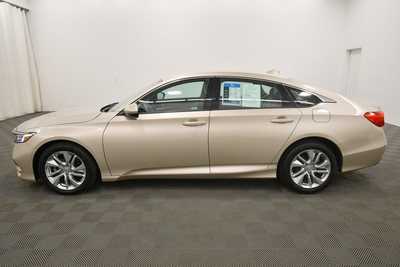 2018 Honda Accord, $21999. Photo 4