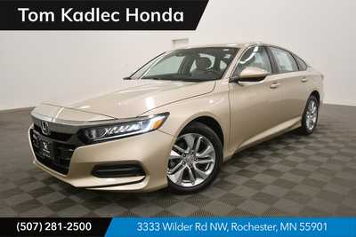 2018 Honda Accord, $21999. Photo 1