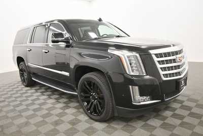 2019 Cadillac Escalade ESV, $26999. Photo 10