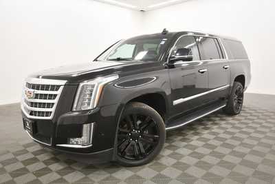2019 Cadillac Escalade ESV, $26999. Photo 2
