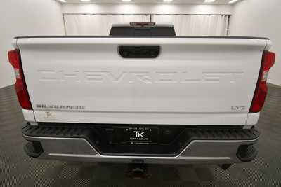 2023 Chevrolet 2500 Crew Cab, $59999. Photo 6