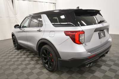 2021 Ford Explorer, $37999. Photo 5