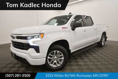 2022 Chevrolet 1500 Crew Cab, $39999. Photo 1